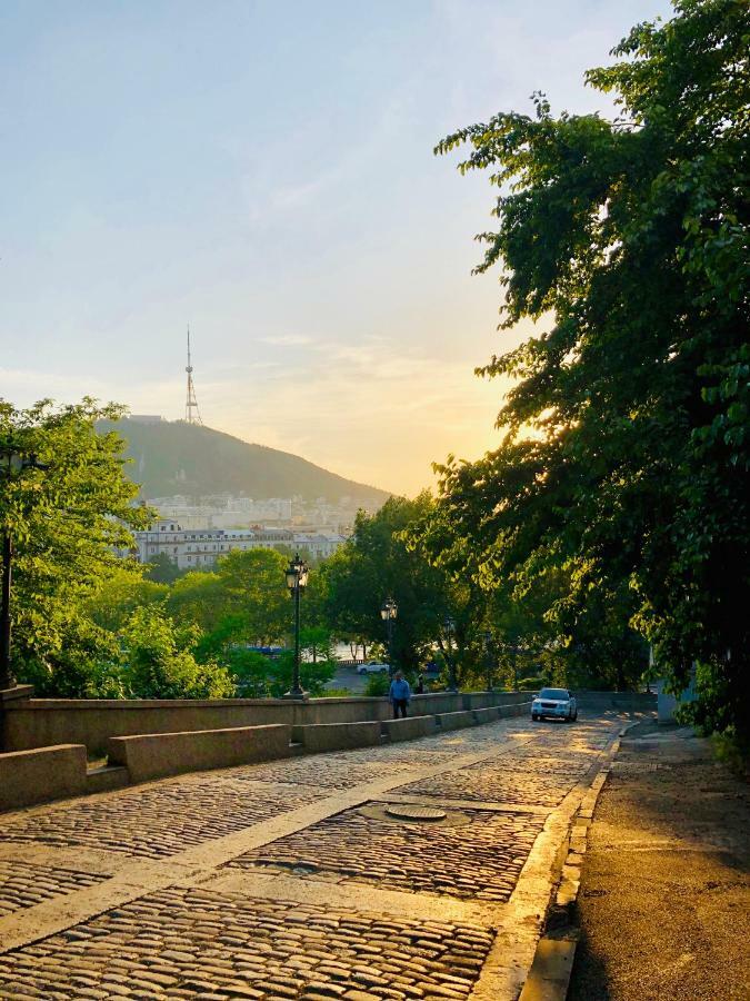 Hb Apartments Akhvelediani II Tbilisi Ngoại thất bức ảnh